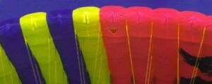 Bord d'attaque fermé de la trilair d'aile de K
