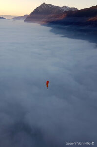 Mer de nuage par couche d'inversion