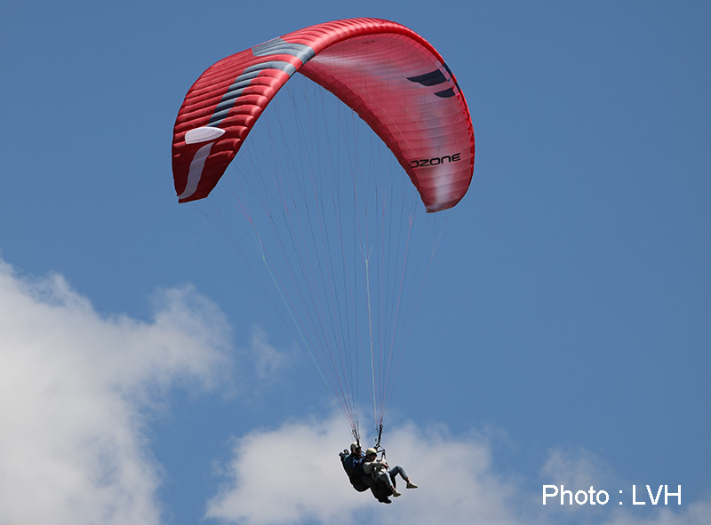 Parapente biplace Ozone Magnum 4